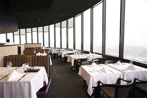 The Empire Landmark Hotel Vancouver Restaurant photo